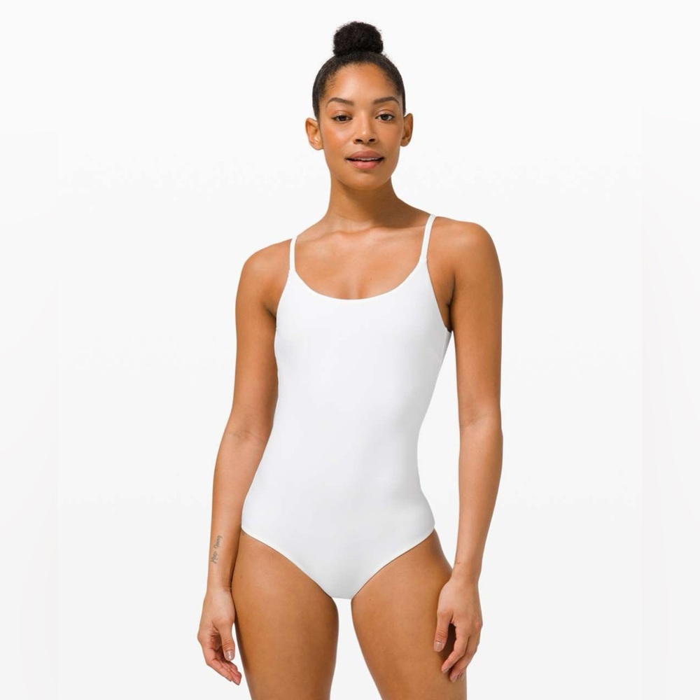 🍋 Lululemon Waterside One-Piece *B/C Cups, Medium Coverage
White
